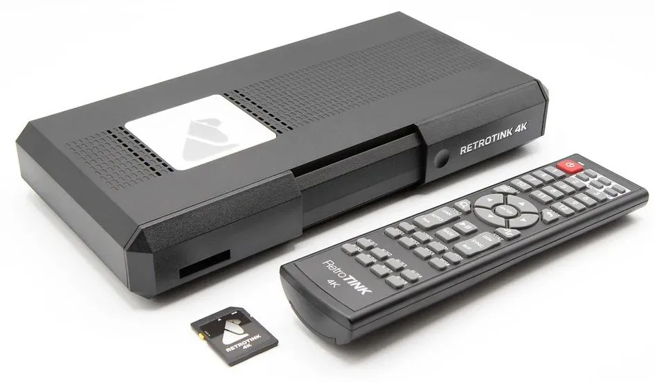 Bộ chuyển đổi tín hiệu RetroTINK 4K giúp nâng cấp chất lượng hình ảnh game retro trên màn hình hiện đại.