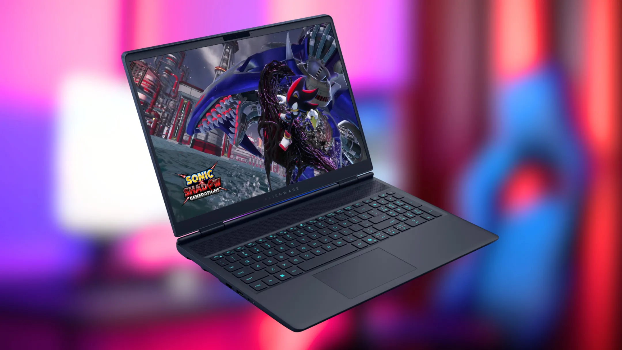 Cận cảnh thiết kế mặt sau và tản nhiệt của Alienware 16X Aurora