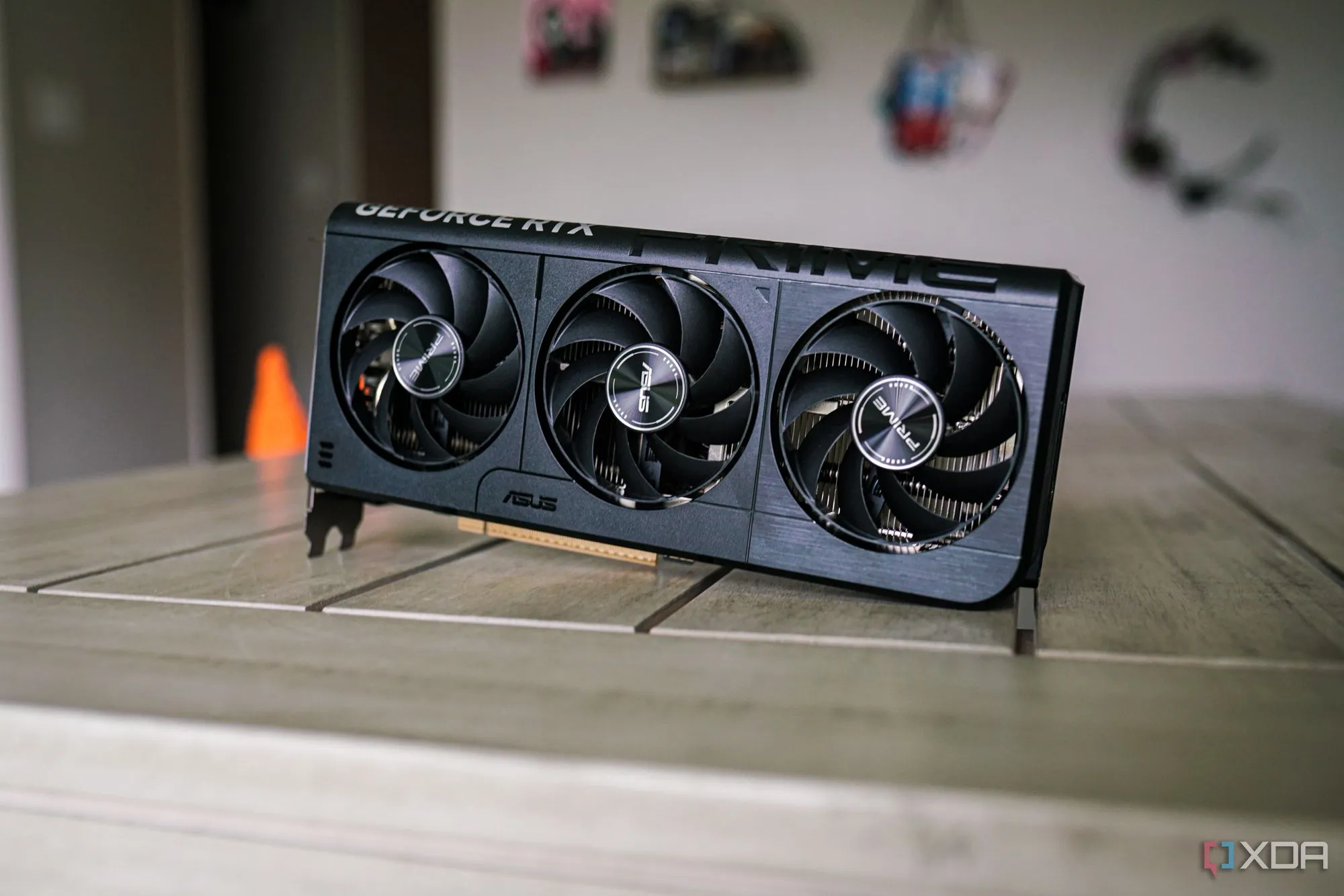Card đồ họa Nvidia GeForce RTX với công nghệ DLSS Transformer giúp tối ưu VRAM hiệu quả