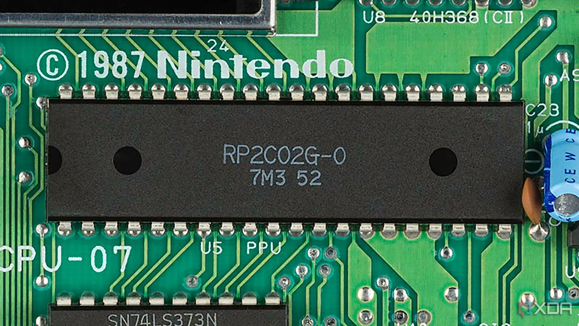 Chip xử lý hình ảnh Ricoh RP2C02H-O (PPU) của Nintendo NES, chuyên trách hiển thị đồ họa.