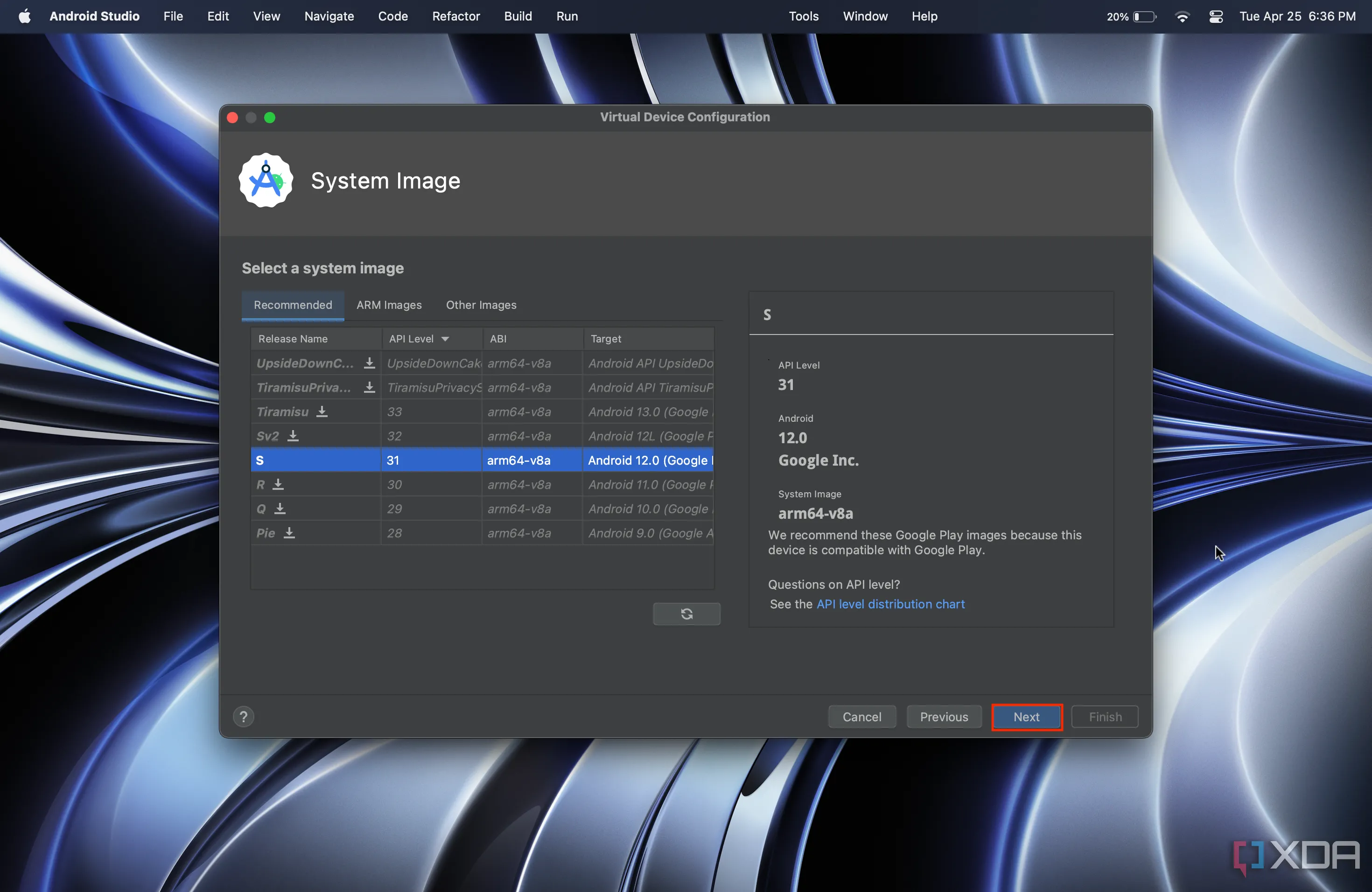 Chọn phiên bản Android 12 để cài đặt lên thiết bị ảo trong Android Studio