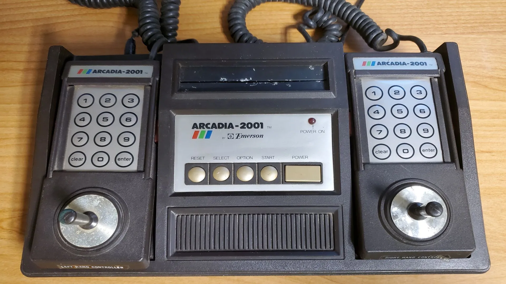 Emerson Arcadia 2001: Console game ít được biết đến từ thập niên 80