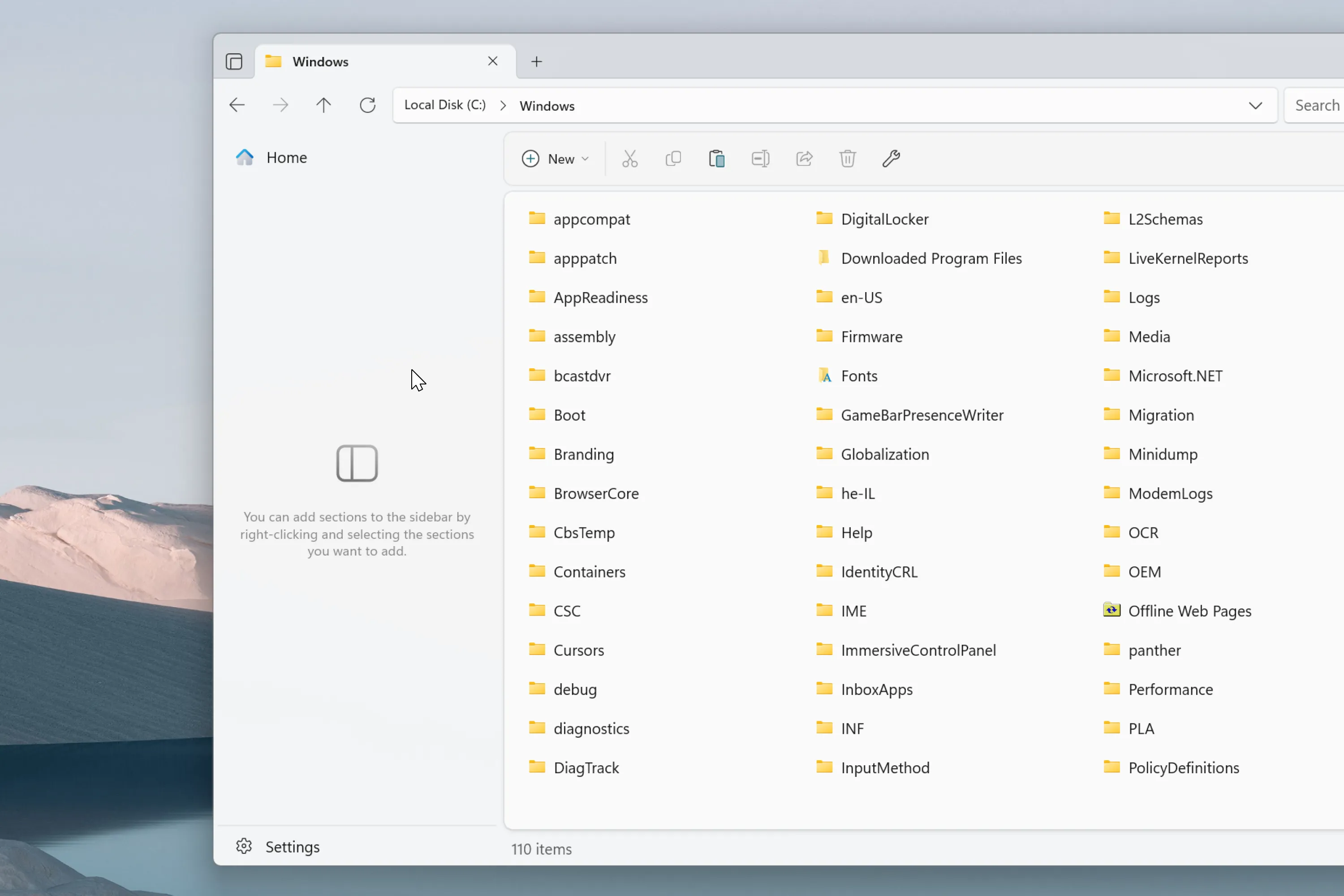 Files app với thanh bên trống và thông báo gợi ý thêm nội dung, minh họa tính năng mới trong bản cập nhật.