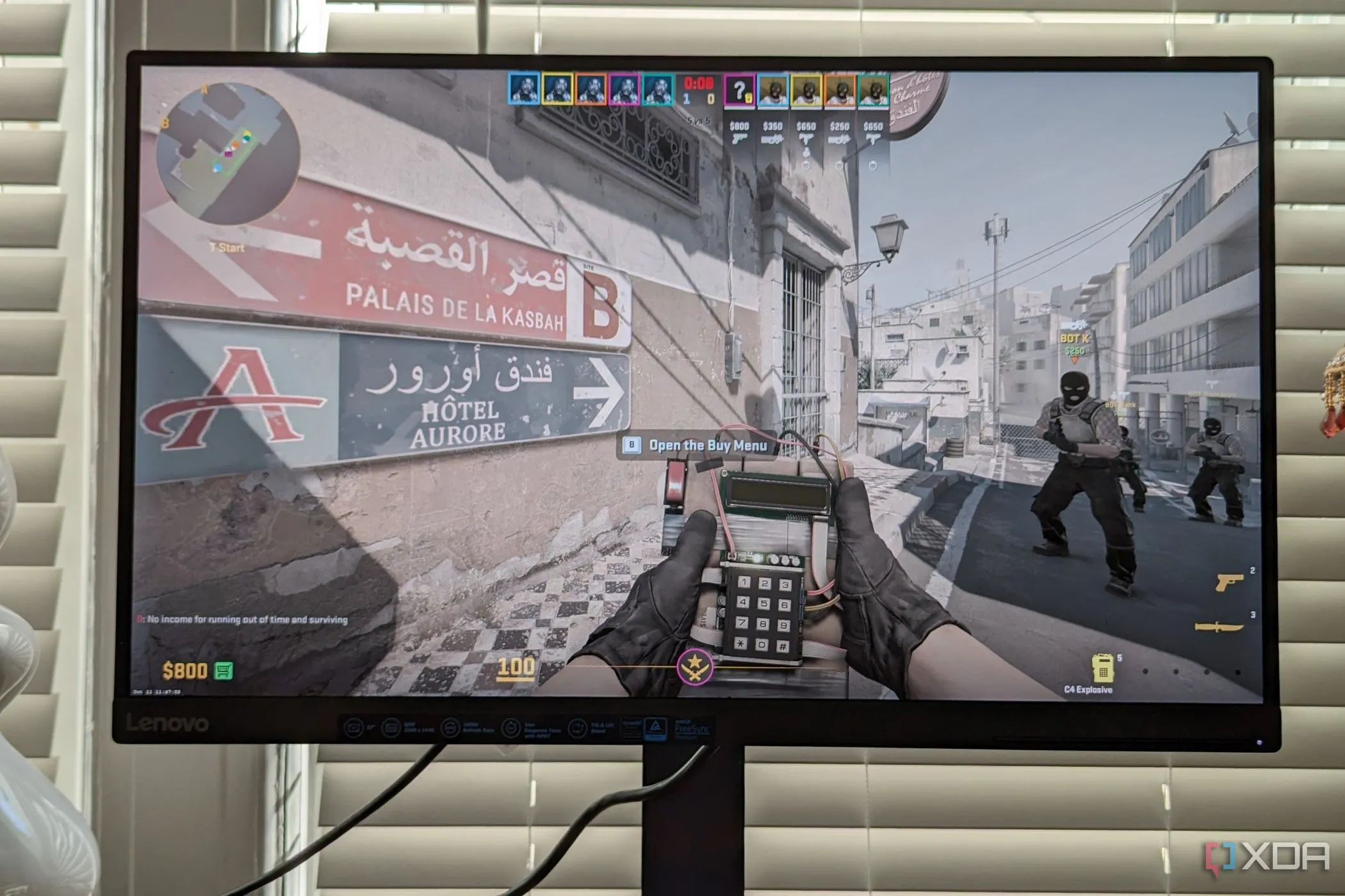 Game Counter-Strike 2 chạy trên màn hình Lenovo G27q-30