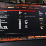Giao diện BIOS của bo mạch chủ Gigabyte hiển thị cài đặt CPU và bộ nhớ để kích hoạt ảo hóa.