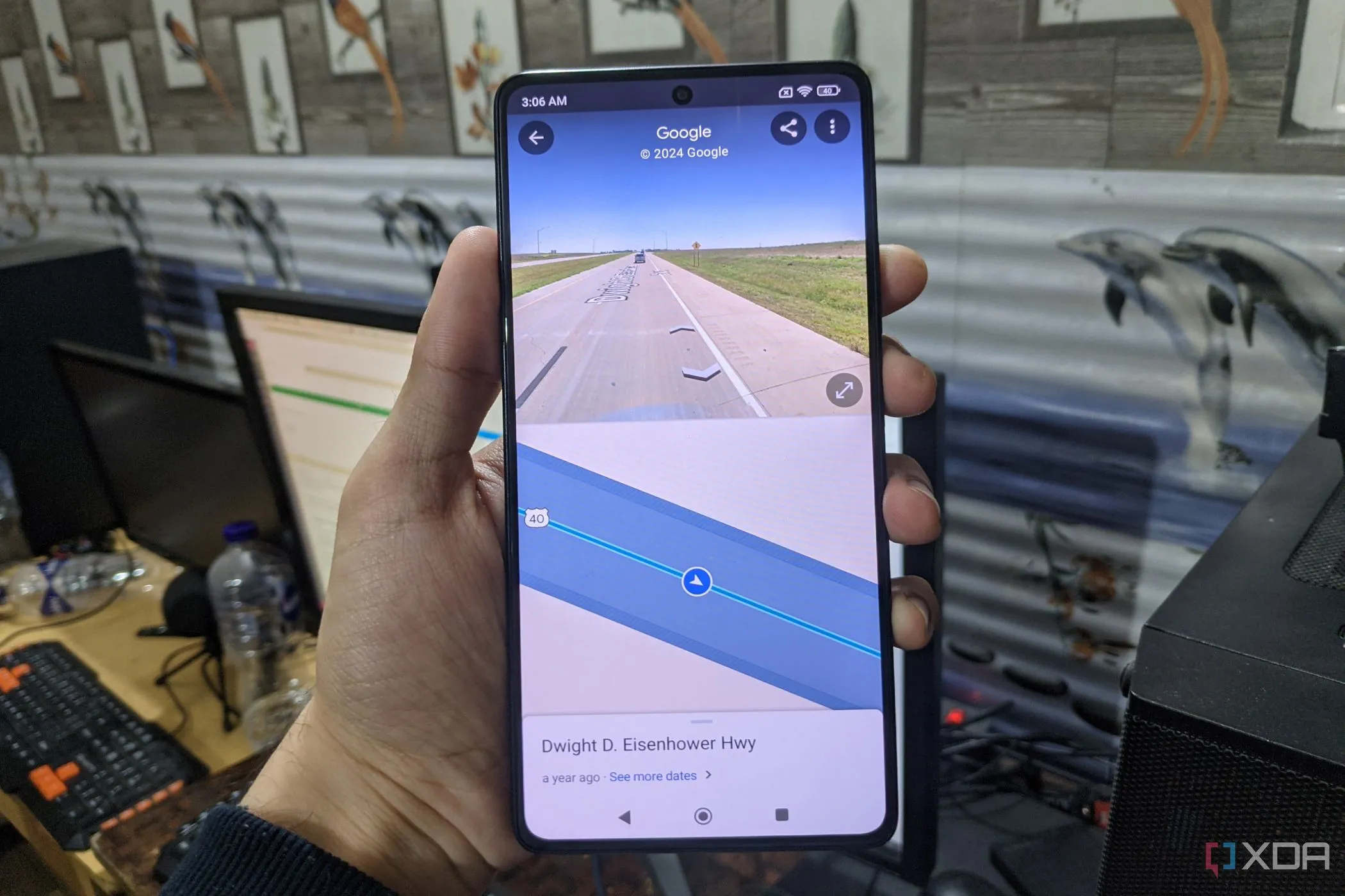 Giao diện ứng dụng Google Maps hiển thị tính năng Lịch sử dòng thời gian (Timeline) trên điện thoại Poco F5, nơi lưu trữ dữ liệu di chuyển của người dùng.