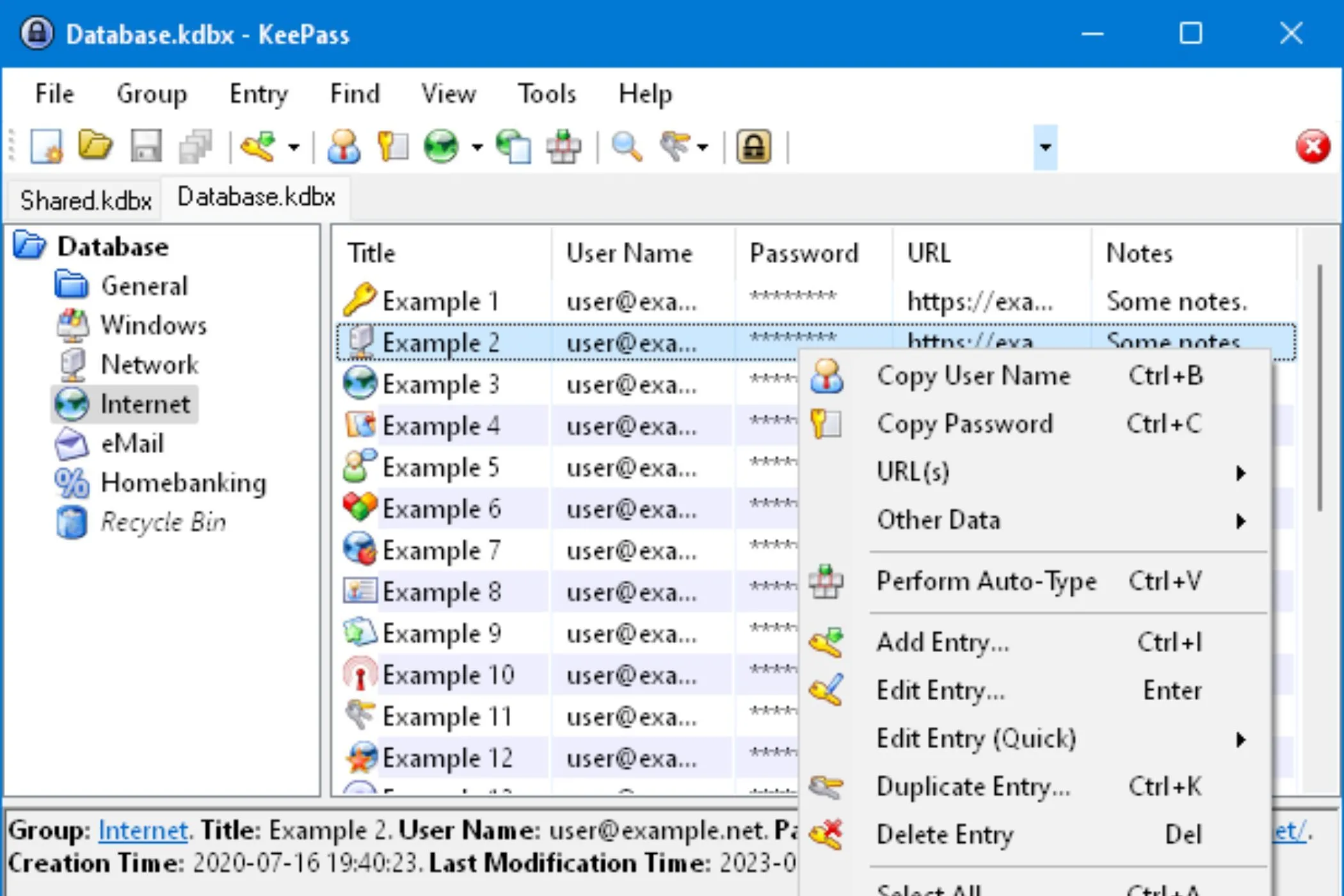 Giao diện ứng dụng máy tính KeePass hiển thị cơ sở dữ liệu mật khẩu được mã hóa an toàn