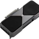 Hình ảnh cận cảnh card đồ họa Nvidia RTX 5070 Founder's Edition, thể hiện thiết kế quạt kép và các cổng kết nối