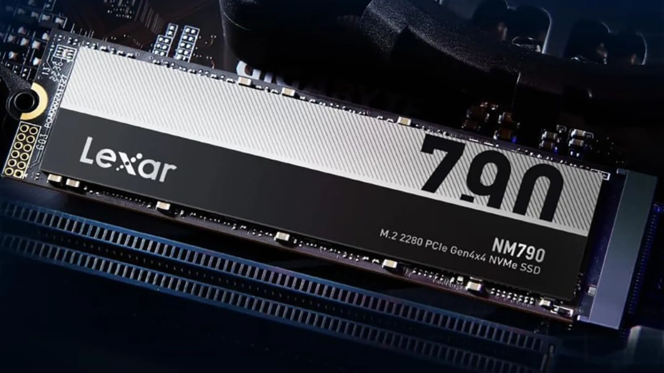 Hình ảnh cận cảnh ổ SSD Lexar NM790 4TB M.2