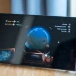 Hình ảnh Lenovo Legion Go S trình diễn khả năng tương thích SteamOS với tựa game Outer Wilds