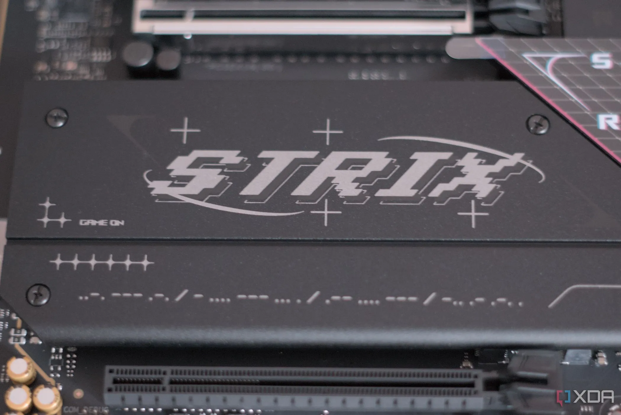 Khu vực khe cắm SSD M.2 trên bo mạch chủ Asus ROG Strix B850-F Gaming WiFi