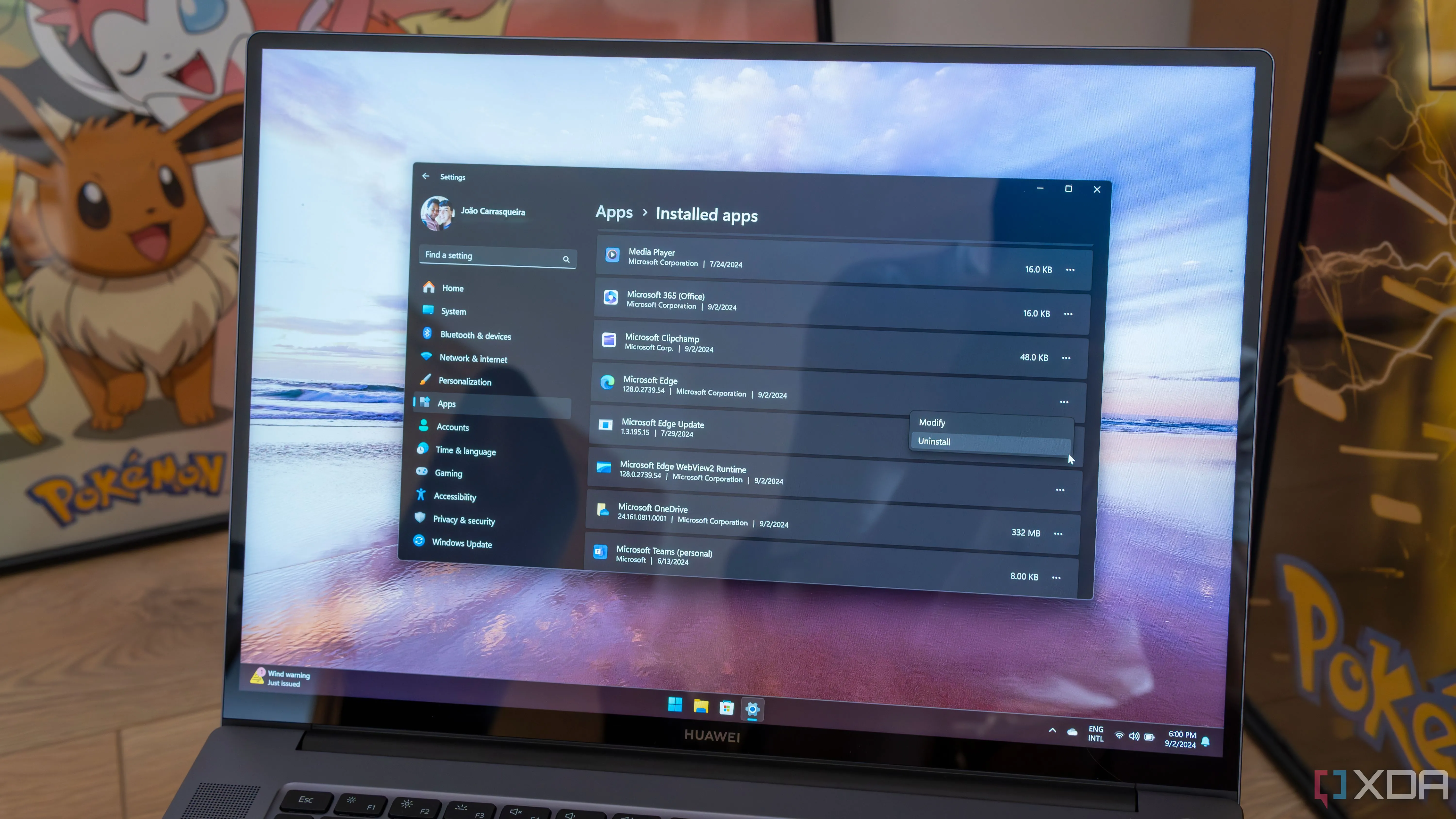 Laptop Windows 11 hiển thị tùy chọn gỡ cài đặt Microsoft Edge trong cài đặt ứng dụng.