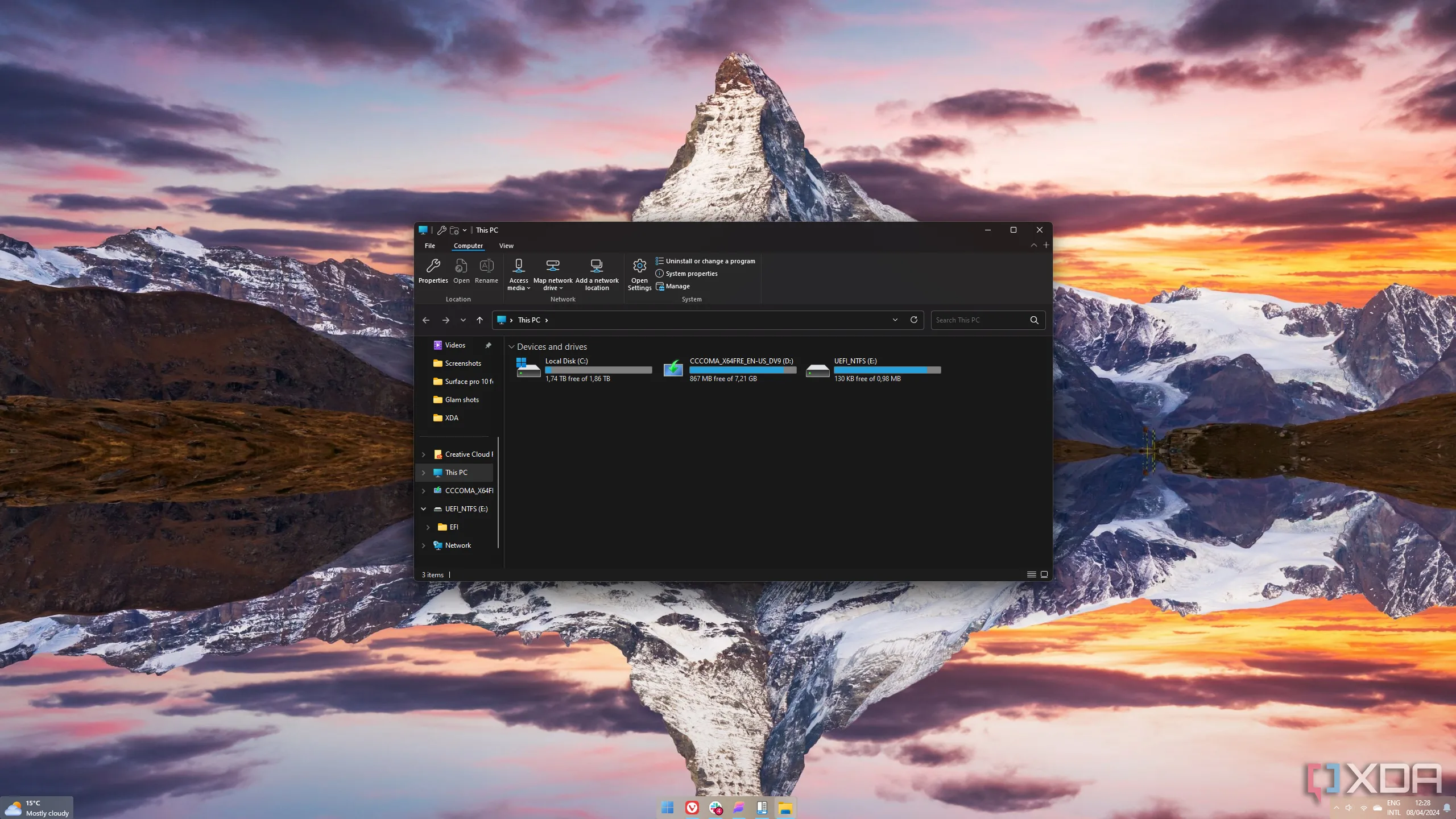 Màn hình File Explorer với Ribbon UI được StartAllBack khôi phục trên Windows 11