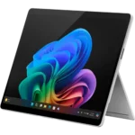 Máy tính bảng Microsoft Surface Pro 11 với bàn phím và bút Surface Pen