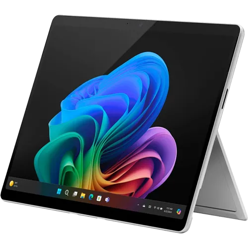Máy tính bảng Microsoft Surface Pro 11 với bàn phím và bút Surface Pen