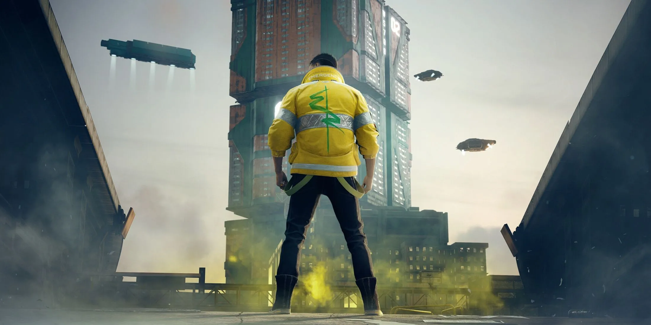 Nhân vật V và Johnny Silverhand đứng giữa Night City trong Cyberpunk 2077