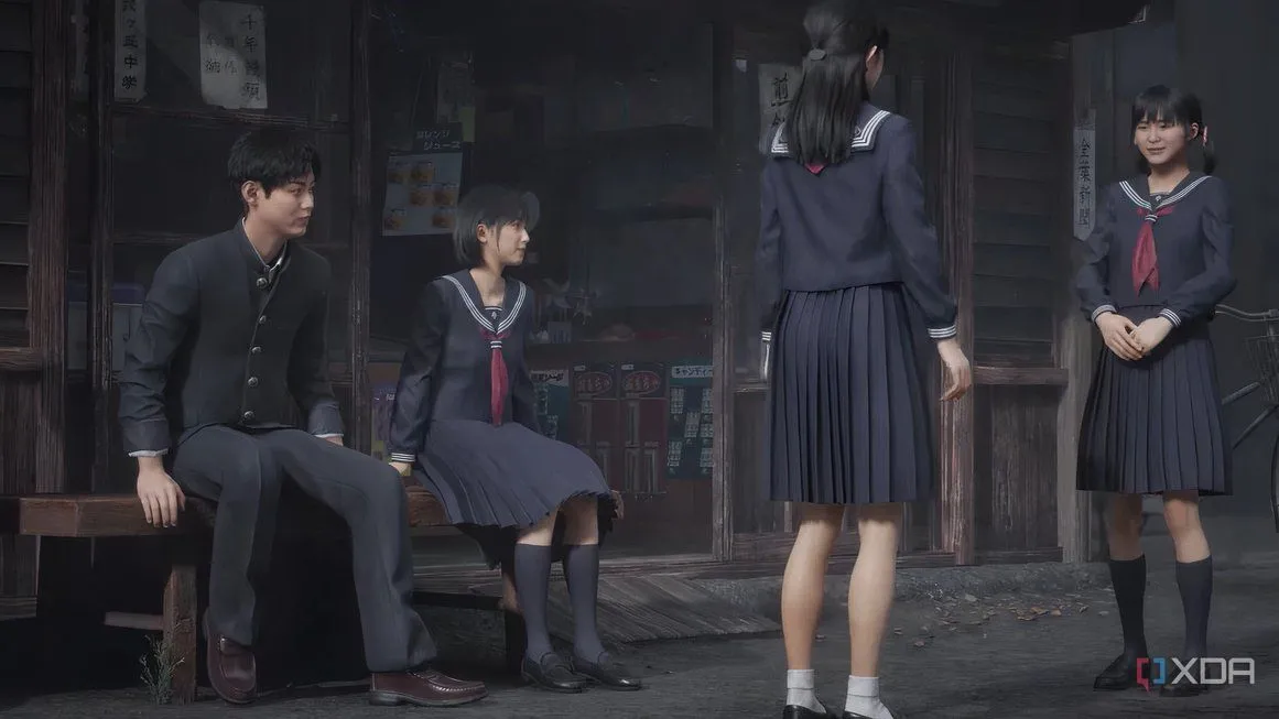 Nhóm bạn học cùng Hinako Shimizu trong một cảnh của Silent Hill F