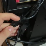 Quản lý cáp tản nhiệt nước Corsair iCUE Link H170i LCD cho PC, minh họa hệ thống kết nối độc quyền của hãng.