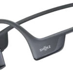 Tai nghe Shokz OpenRun Pro 2 màu đen đeo trên người đang chạy bộ, thể hiện công nghệ dẫn truyền xương thoải mái và an toàn