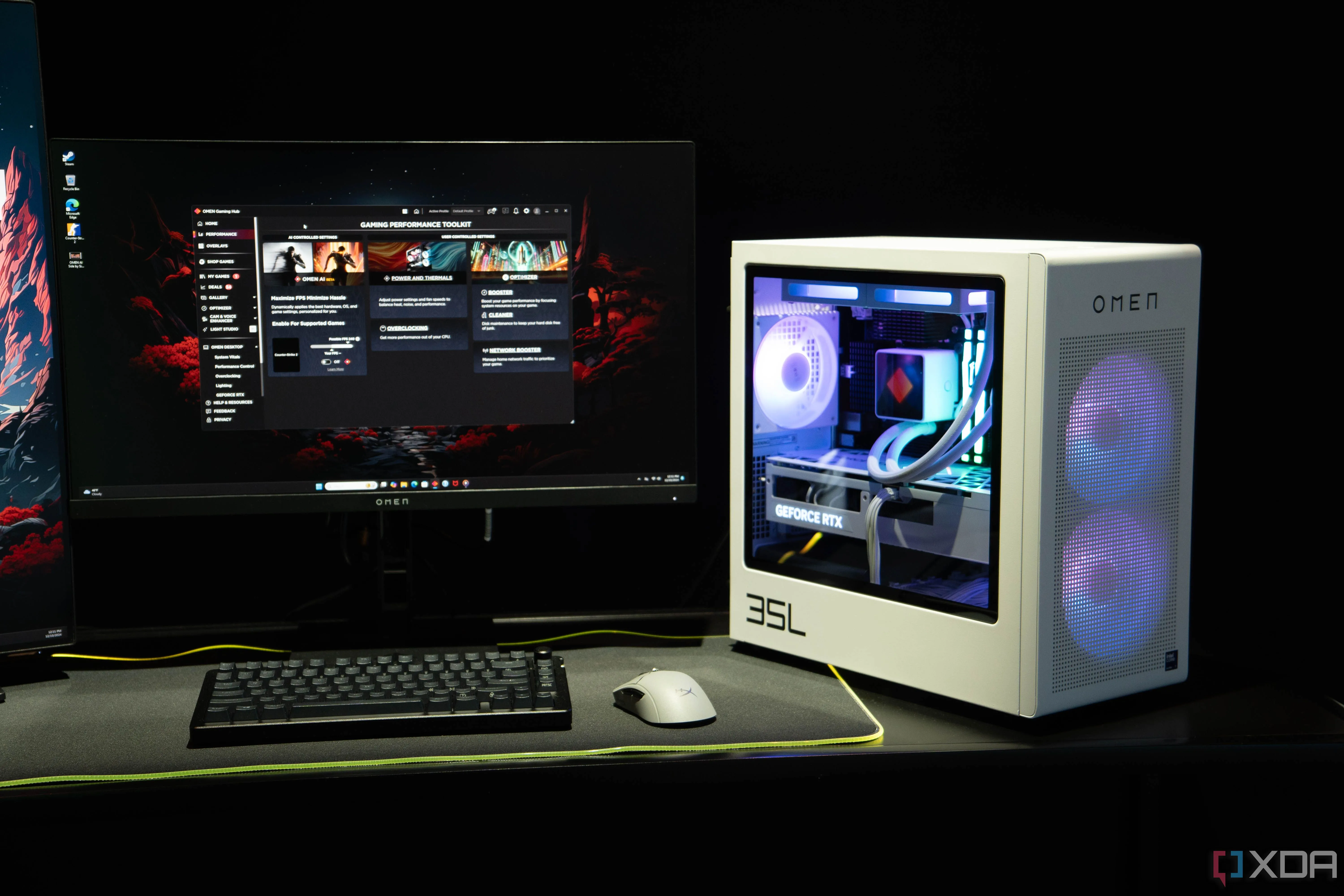 Tháp PC gaming HP Omen 35L với đèn RGB ấn tượng, minh họa một dàn máy chơi game không nhất thiết phải quá đắt đỏ