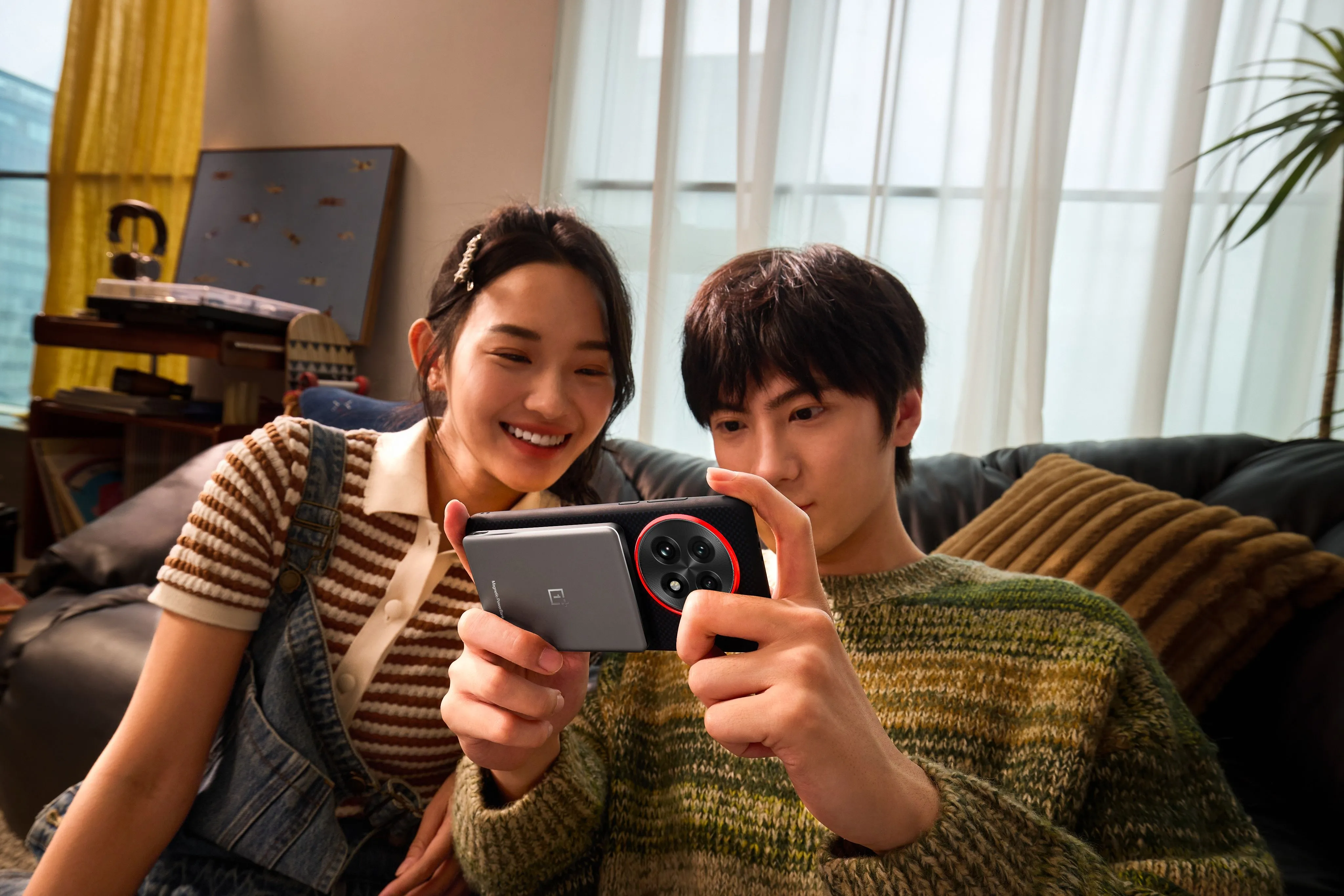 Thiết kế smartphone OnePlus minh họa, thể hiện những cải tiến công nghệ AI sắp ra mắt