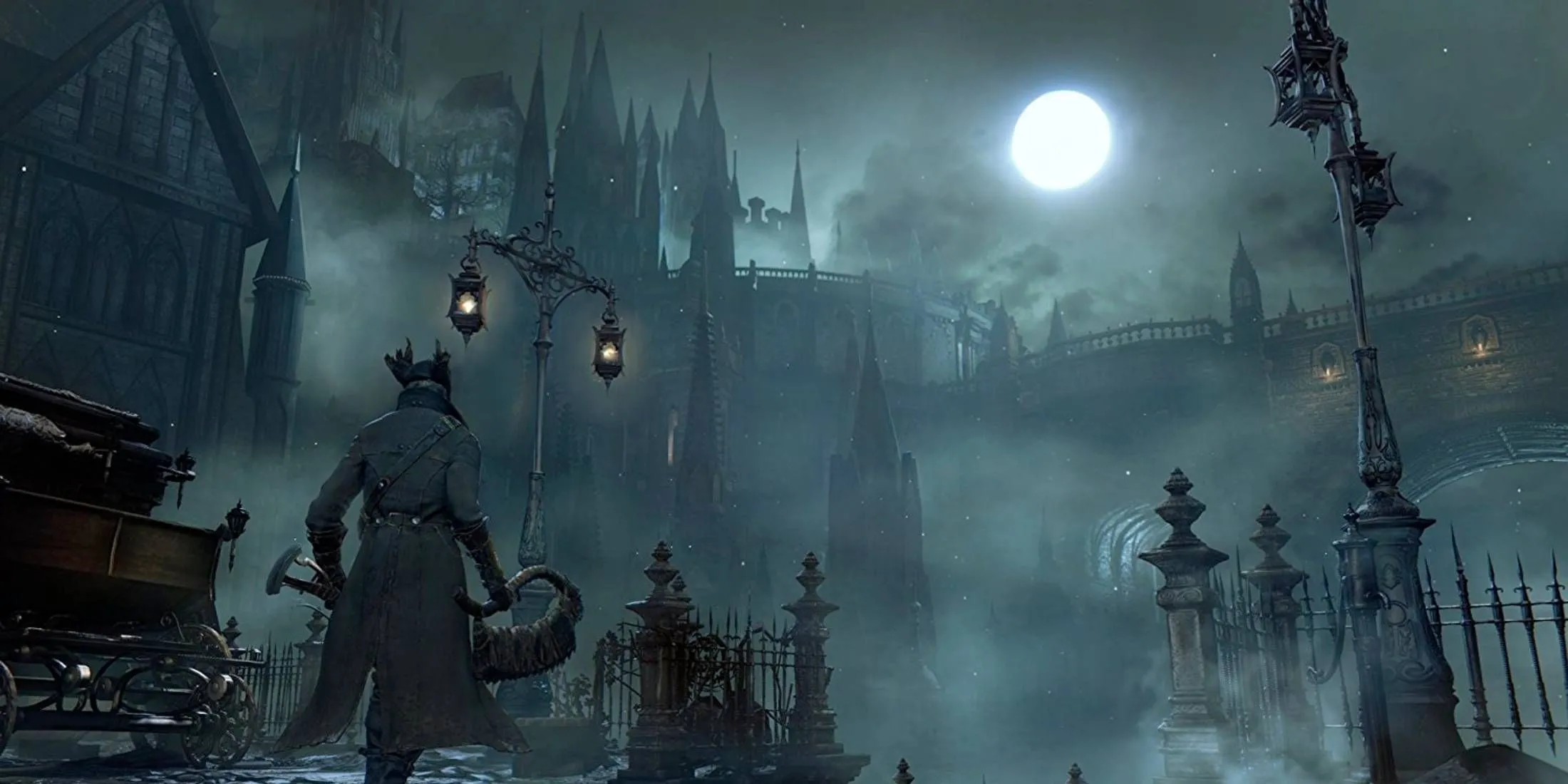 Thợ săn Bloodborne đối đầu với quái vật gớm ghiếc trong một con hẻm tối tăm của Yharnam