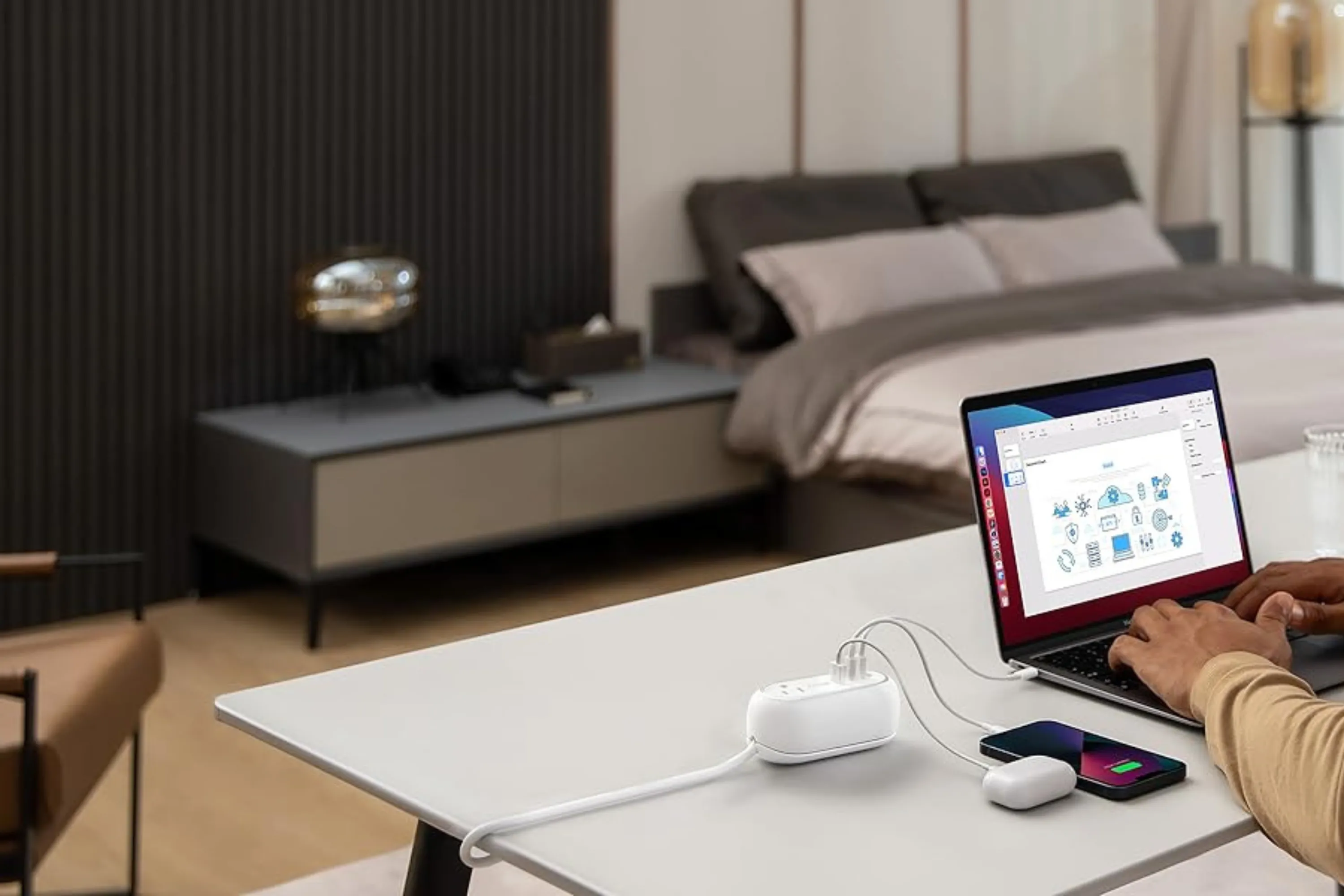 Trạm sạc Anker 615 GaNPrime Power Strip kết nối đa thiết bị gọn gàng