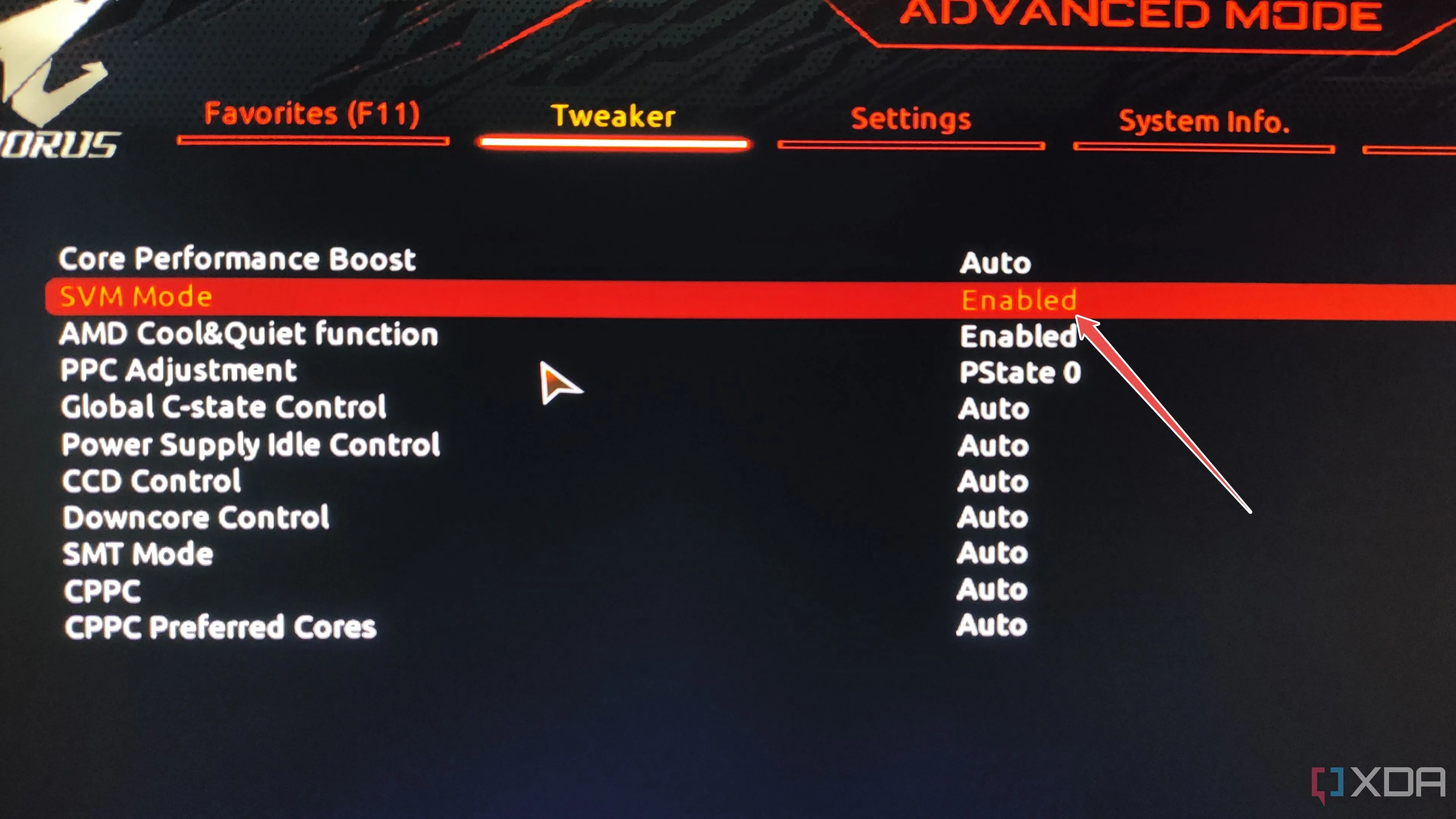 Tùy chọn SVM Mode (Virtualization/Intel VT-x/AMD-V) được bật trong cài đặt BIOS để hỗ trợ Podman Desktop.