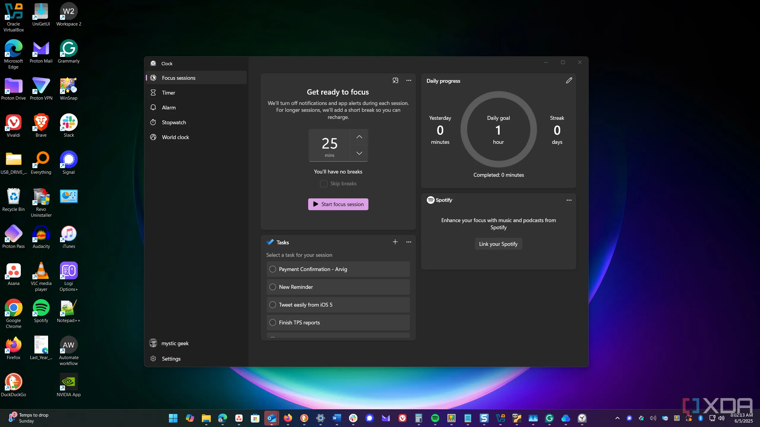 Ứng dụng Đồng hồ mặc định trên Windows với các tính năng hẹn giờ và phiên tập trung.