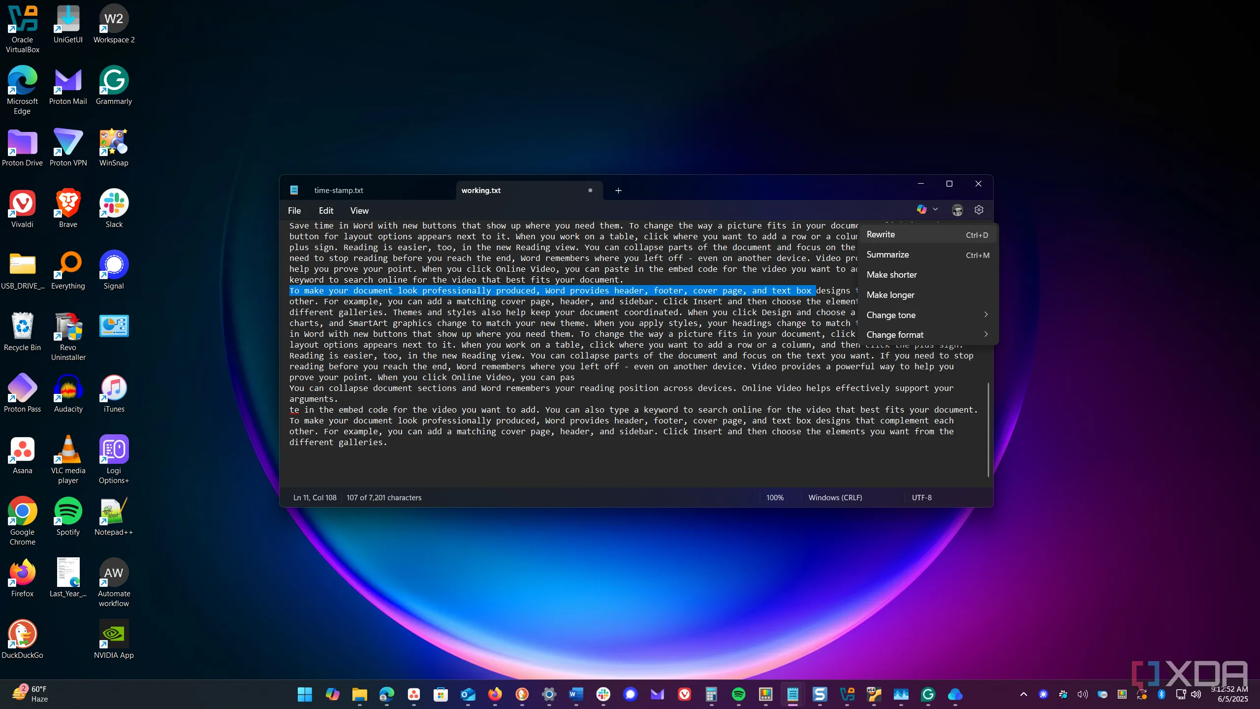 Ứng dụng Notepad mặc định của Windows 11 đang hiển thị một đoạn văn bản.