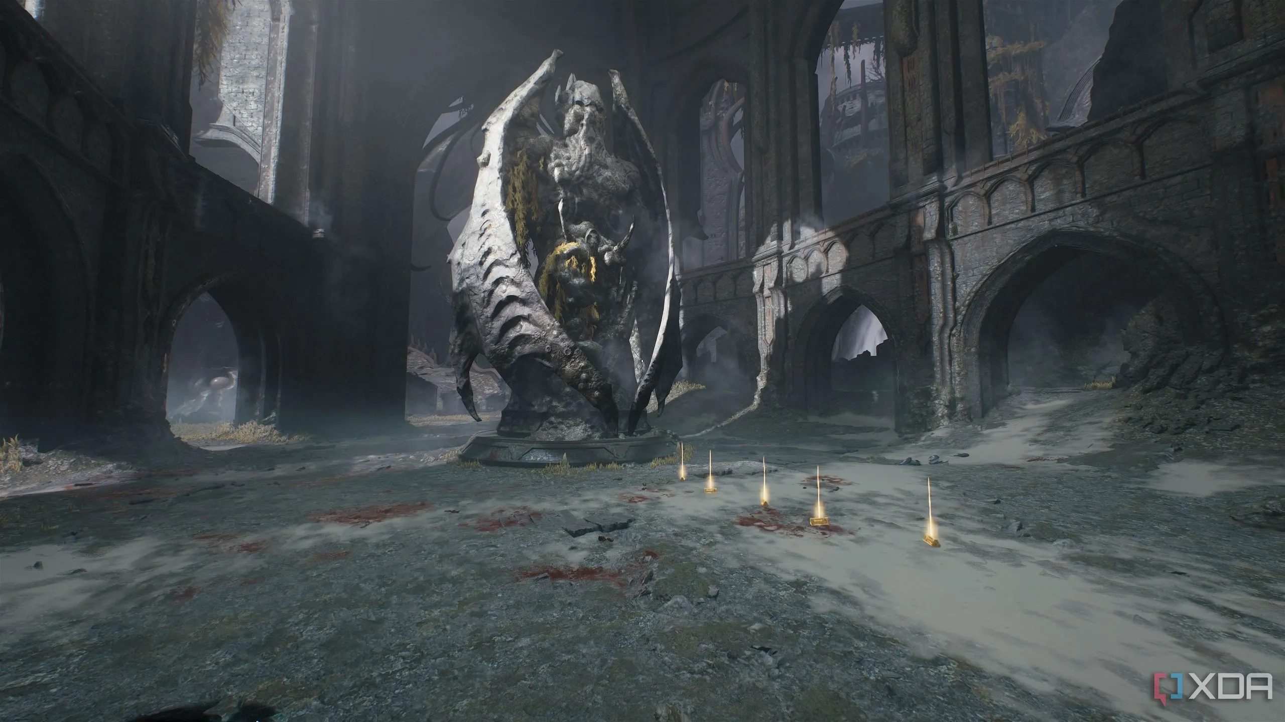 Vệt thỏi vàng ẩn dưới tượng Cthulhu khổng lồ trong Chương 14 Doom: The Dark Ages